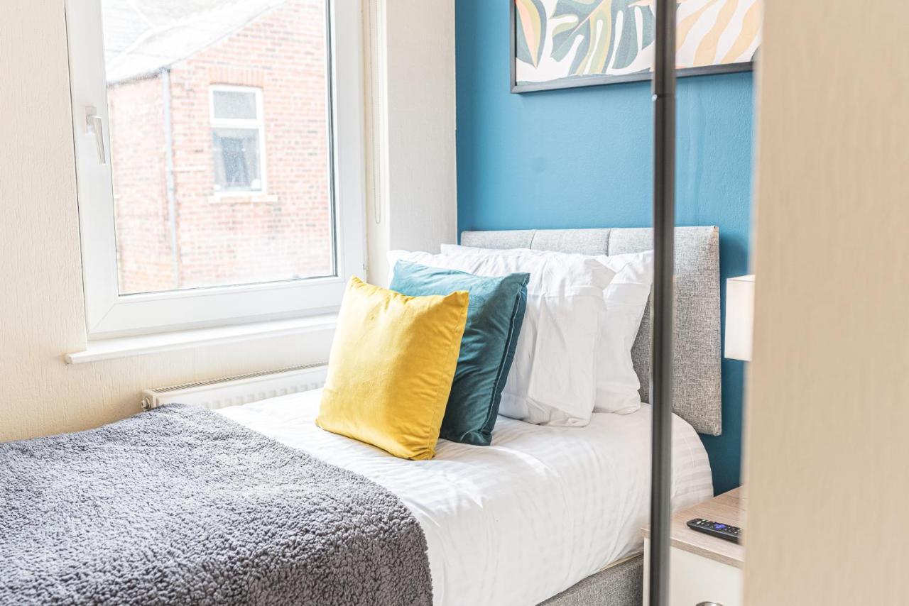 *King Bed* Luxury City Centre House Barrow-in-Furness Exterior photo